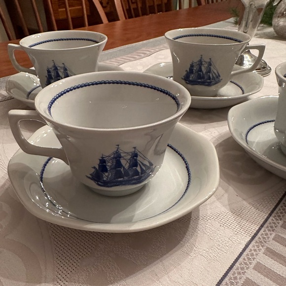 Wedgwood Other - Wedgwood American Clipper Coffee/Tea Cups and Saucers (4)